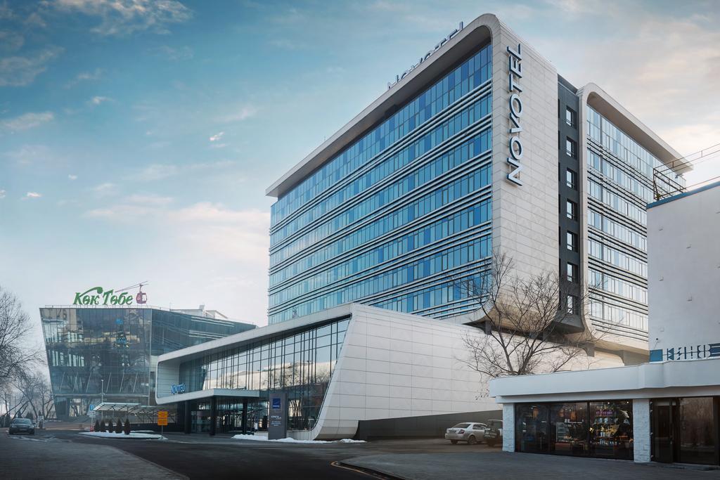 Отель Novotel Center