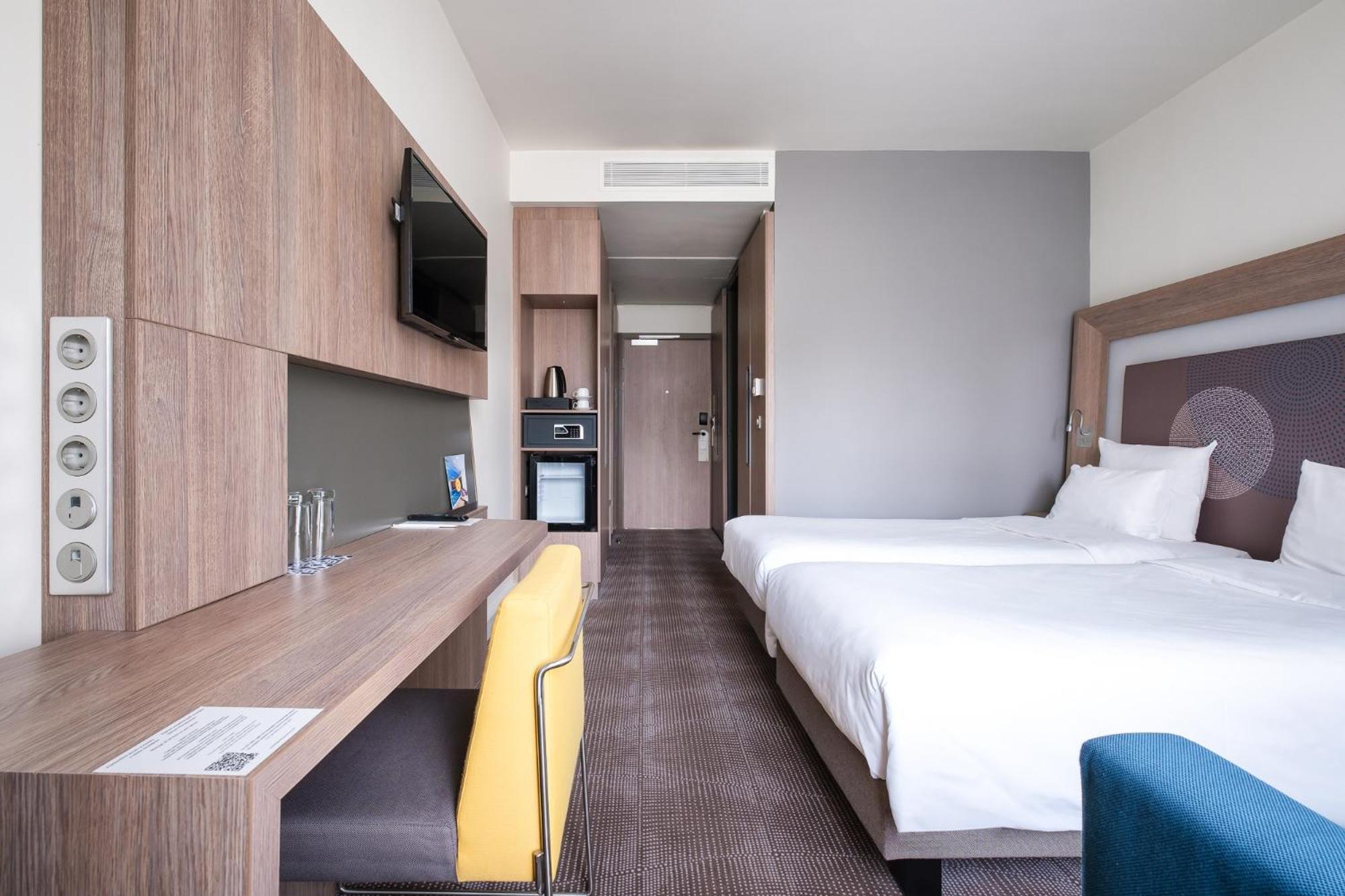 Otel Novotel Center Almatı